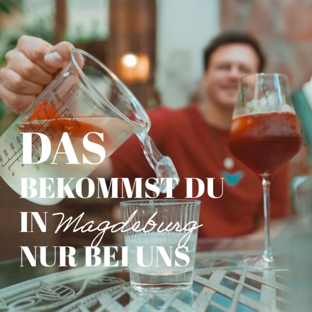 KOMBUCHA! 

Ein seltenes Match von super gesund und super lecker 🤝
Wir fermentieren immer selbst und immer saisonal.
Derzeit findest du Zuckermelone (vom letzten Sommer) sowie ganz bald Erdbeerkombucha im Glas.

MITTWOCH-SONNTAG
AB 17:00 
DRINNEN & IM HOFGARTEN 
MAGDEBURG 

Wenn auch du fermentieren lernen willst, dann komm zu unseren Kursen im Studio @botanica_kulinarik_studio 

Die meisten Events & Kurse buchst du direkt über die Webseite oder schreibst uns eine Mail für einen persönlichen Termin.