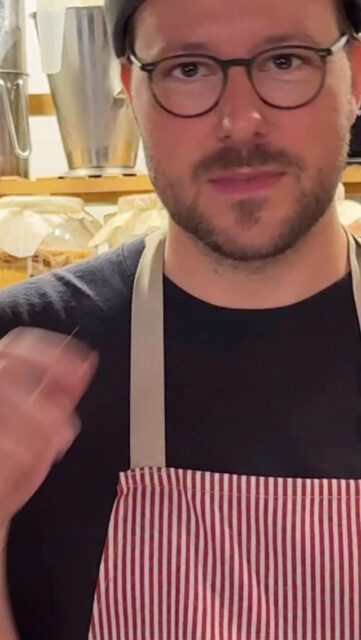 PROBIERT ES AUS! 
TEIL ES MIT FREUDEN! 
FOLGE FÜR MEHR!
Mehr Kraut für alle! 

AKTUELL ist unser crunchy Sauerkraut unter den Bratwürsten auf der Speisekarte und im @botanica_kulinarik_studio im Glas

Du kannst für den Herbst auch ein Kurs bei uns buchen und lernen Kraut / Kimchi und co selber fehlerfrei zu machen

Folge für mehr! 

📍 MAGDEBURG