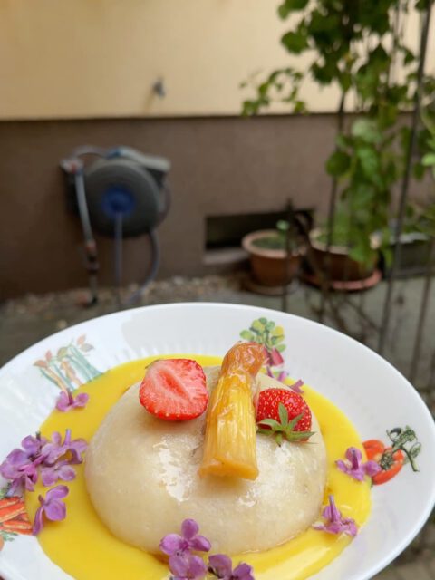 RESTO LIFE 

Kochen, Einwecken, Fermentieren, Verkosten, Lernen, Anrichten, Servieren, euch guten Service bieten 
@emmi_wicke 

Besuch uns in 📍 MAGDEBURG 
MITTWOCH-SONNTAG AB 17:00 

Reservieren kannst über die Webseite | Link im Profil 

Hast du Fragen? 🫧🍓